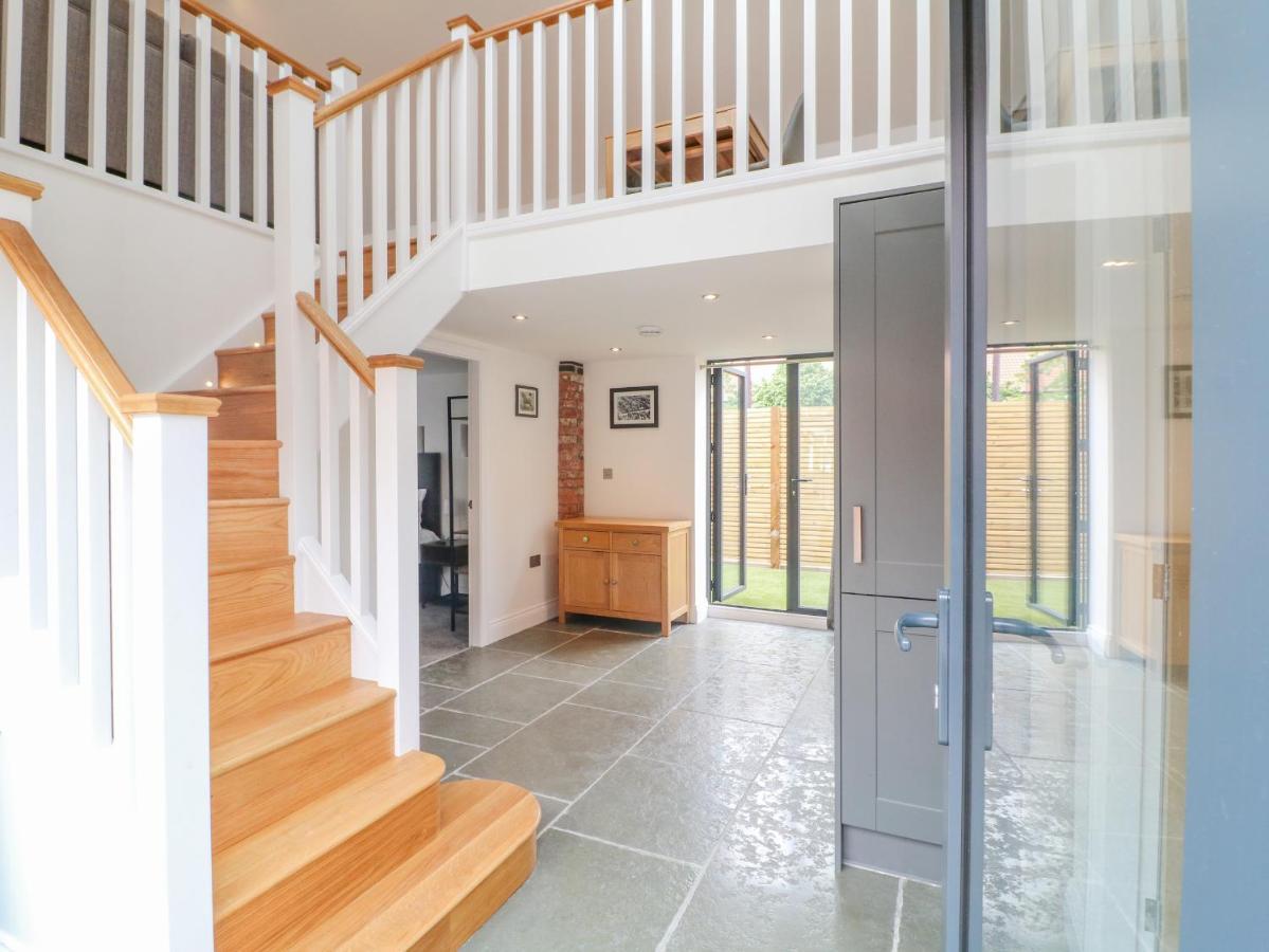 Lifford Coach House Villa Sutton on Trent Exterior photo