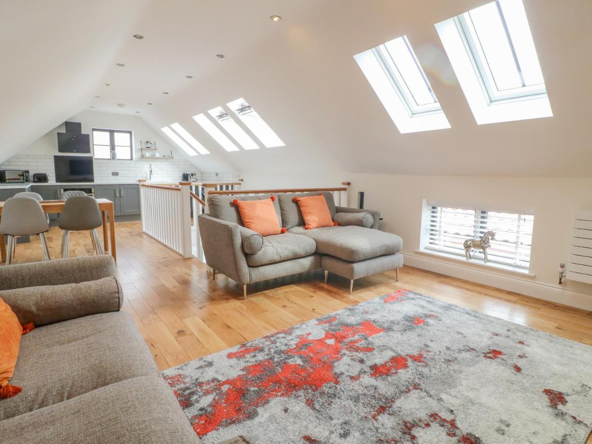 Lifford Coach House Villa Sutton on Trent Exterior photo